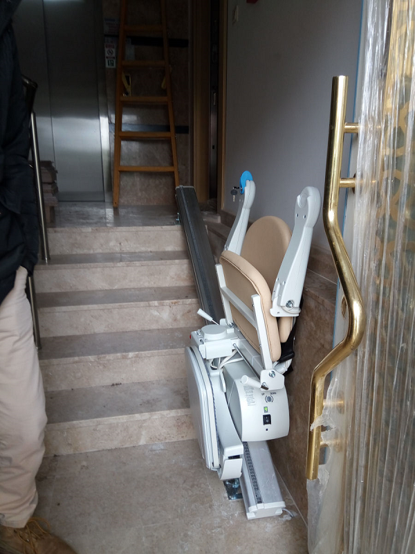 2. El Merdiven Asansörü H950 Simplicity – Özel Satıştır
